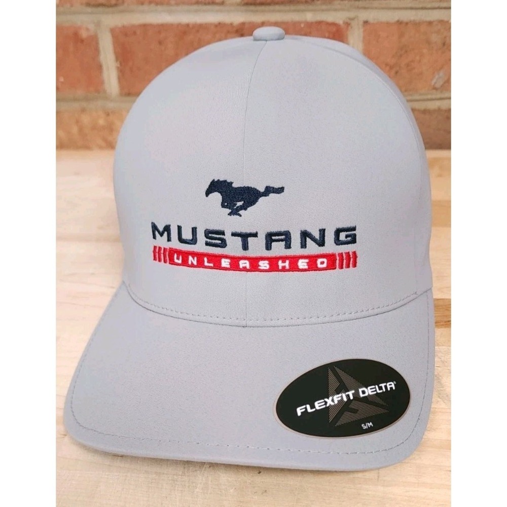 Ford Performance Racing School Mustang Unleashed Flex Fit Hat S/M‎ NEW
